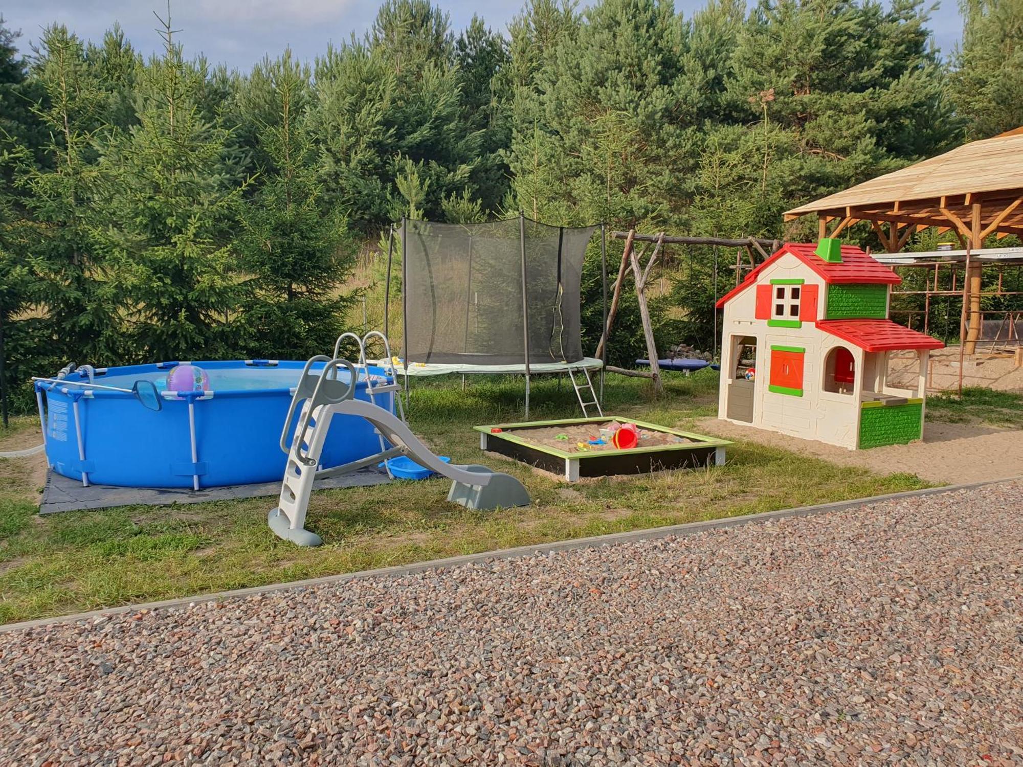Domek Na Wsi U Wiktora Mikołajki Ngoại thất bức ảnh